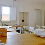 Oyster Apartman